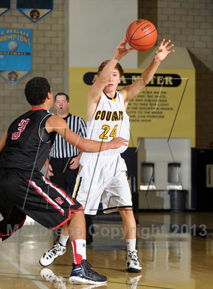Thumbnail 2 in Rancho Verde vs. Ventura (I Have a Dream Classic) photogallery.