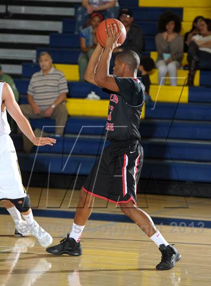 Thumbnail 3 in Rancho Verde vs. Ventura (I Have a Dream Classic) photogallery.