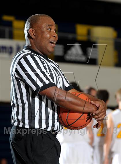 Thumbnail 3 in Rancho Verde vs. Ventura (I Have a Dream Classic) photogallery.