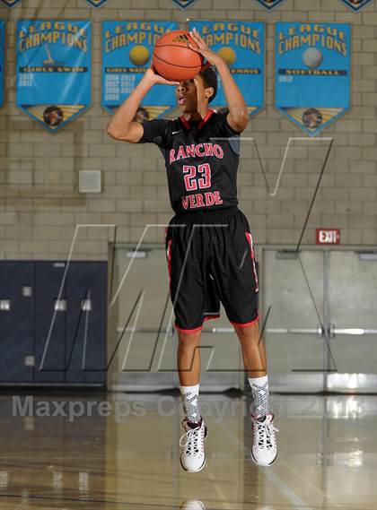 Thumbnail 2 in Rancho Verde vs. Ventura (I Have a Dream Classic) photogallery.