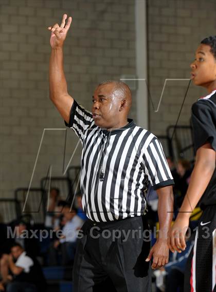 Thumbnail 2 in Rancho Verde vs. Ventura (I Have a Dream Classic) photogallery.