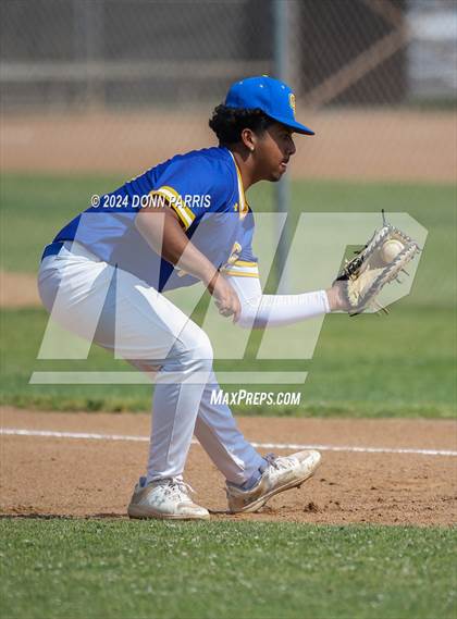Thumbnail 2 in Charter Oak @ Covina photogallery.