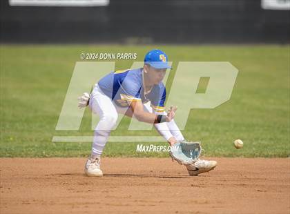 Thumbnail 3 in Charter Oak @ Covina photogallery.
