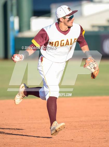 Thumbnail 2 in Nogales vs. Horizon (AIA 5A State Final) photogallery.
