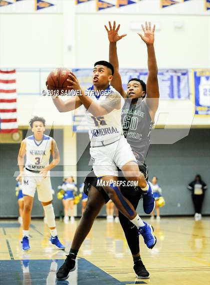 Thumbnail 3 in Moreau Catholic @ Newark Memorial photogallery.