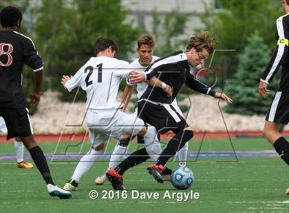 Thumbnail 1 in Viewmont vs. Lone Peak (UHSAA 5A Semifinal) photogallery.