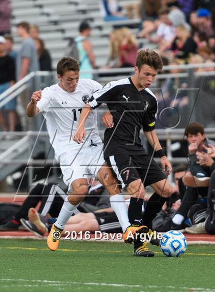Thumbnail 2 in Viewmont vs. Lone Peak (UHSAA 5A Semifinal) photogallery.