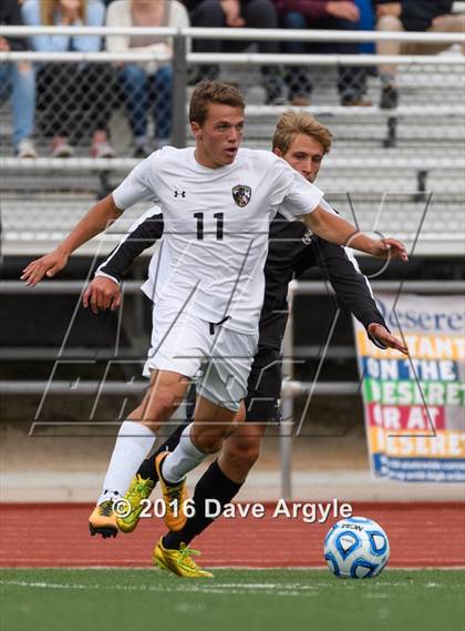 Thumbnail 1 in Viewmont vs. Lone Peak (UHSAA 5A Semifinal) photogallery.