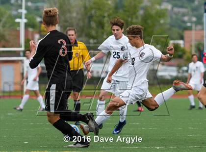 Thumbnail 3 in Viewmont vs. Lone Peak (UHSAA 5A Semifinal) photogallery.