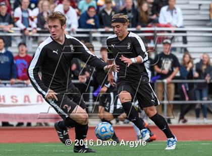 Thumbnail 2 in Viewmont vs. Lone Peak (UHSAA 5A Semifinal) photogallery.