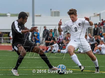 Thumbnail 3 in Viewmont vs. Lone Peak (UHSAA 5A Semifinal) photogallery.