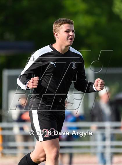 Thumbnail 1 in Viewmont vs. Lone Peak (UHSAA 5A Semifinal) photogallery.