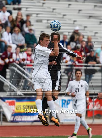 Thumbnail 3 in Viewmont vs. Lone Peak (UHSAA 5A Semifinal) photogallery.