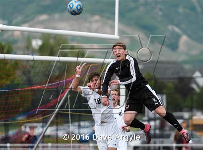 Thumbnail 2 in Viewmont vs. Lone Peak (UHSAA 5A Semifinal) photogallery.