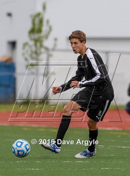 Thumbnail 2 in Viewmont vs. Lone Peak (UHSAA 5A Semifinal) photogallery.