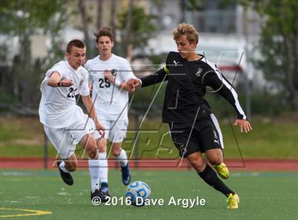 Thumbnail 1 in Viewmont vs. Lone Peak (UHSAA 5A Semifinal) photogallery.