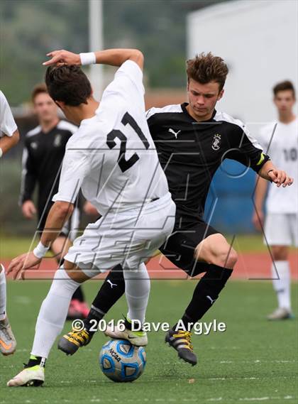 Thumbnail 1 in Viewmont vs. Lone Peak (UHSAA 5A Semifinal) photogallery.