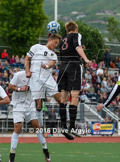 Thumbnail 2 in Viewmont vs. Lone Peak (UHSAA 5A Semifinal) photogallery.
