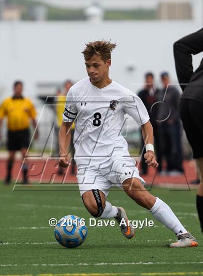 Thumbnail 2 in Viewmont vs. Lone Peak (UHSAA 5A Semifinal) photogallery.