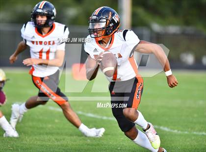 Thumbnail 2 in Warner vs. Wewoka photogallery.