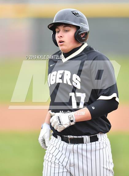 Thumbnail 3 in Whitewright vs Cumby (Blue Ridge Tournament) photogallery.