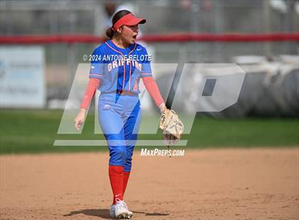 Thumbnail 3 in Mater Dei @ Los Alamitos photogallery.