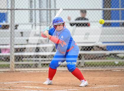 Thumbnail 2 in Mater Dei @ Los Alamitos photogallery.