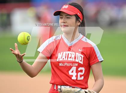 Thumbnail 2 in Mater Dei @ Los Alamitos photogallery.