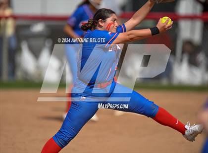 Thumbnail 2 in Mater Dei @ Los Alamitos photogallery.