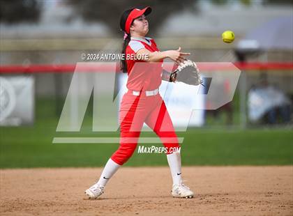 Thumbnail 3 in Mater Dei @ Los Alamitos photogallery.