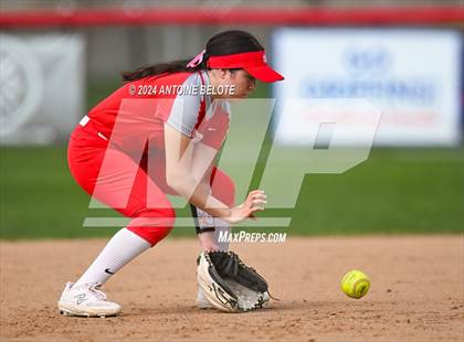 Thumbnail 3 in Mater Dei @ Los Alamitos photogallery.