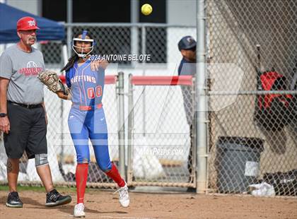 Thumbnail 1 in Mater Dei @ Los Alamitos photogallery.