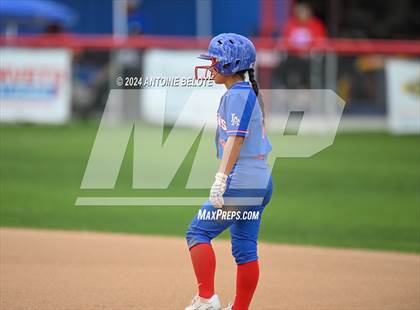 Thumbnail 2 in Mater Dei @ Los Alamitos photogallery.