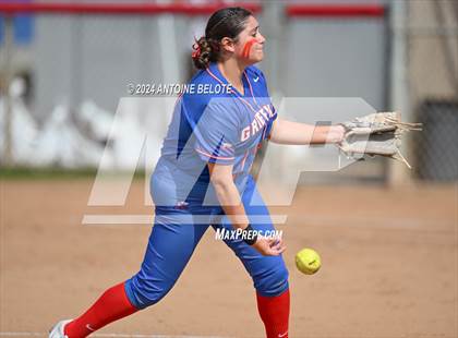 Thumbnail 2 in Mater Dei @ Los Alamitos photogallery.