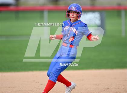 Thumbnail 2 in Mater Dei @ Los Alamitos photogallery.