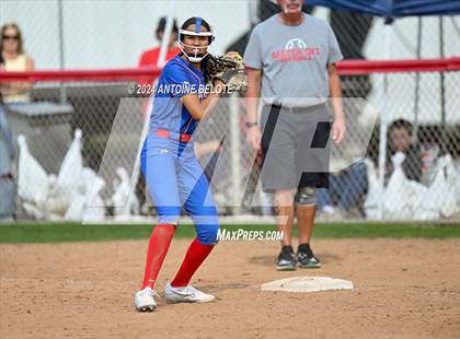 Thumbnail 2 in Mater Dei @ Los Alamitos photogallery.