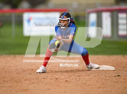 Thumbnail 3 in Mater Dei @ Los Alamitos photogallery.