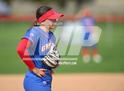 Thumbnail 1 in Mater Dei @ Los Alamitos photogallery.