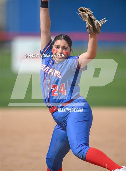 Thumbnail 3 in Mater Dei @ Los Alamitos photogallery.