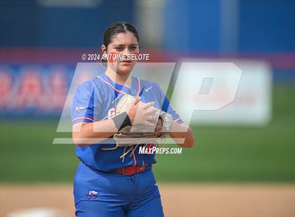 Thumbnail 3 in Mater Dei @ Los Alamitos photogallery.