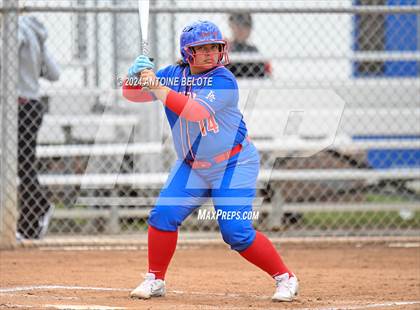 Thumbnail 3 in Mater Dei @ Los Alamitos photogallery.
