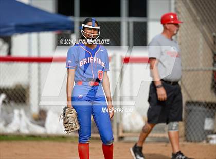 Thumbnail 3 in Mater Dei @ Los Alamitos photogallery.