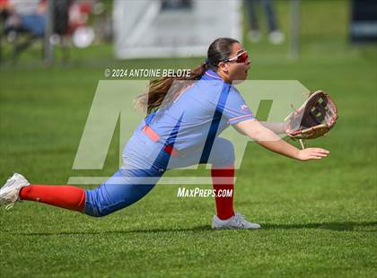 Thumbnail 3 in Mater Dei @ Los Alamitos photogallery.