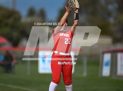 Thumbnail 1 in Mater Dei @ Los Alamitos photogallery.