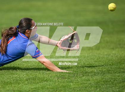 Thumbnail 1 in Mater Dei @ Los Alamitos photogallery.