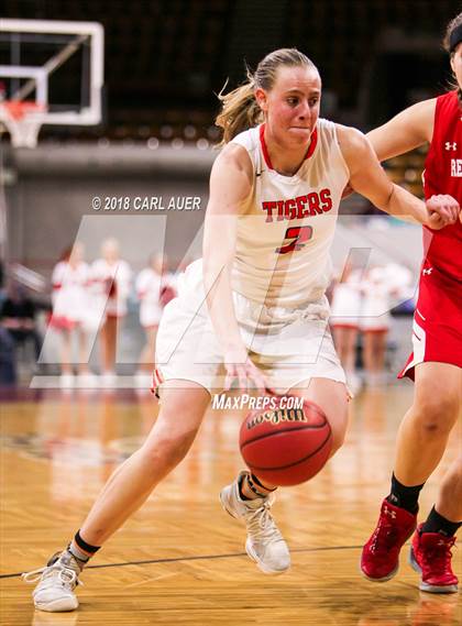 Thumbnail 1 in Regis Jesuit vs. Lakewood (CHSAA 5A Final Four) photogallery.