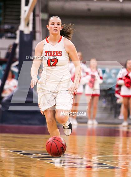 Thumbnail 3 in Regis Jesuit vs. Lakewood (CHSAA 5A Final Four) photogallery.