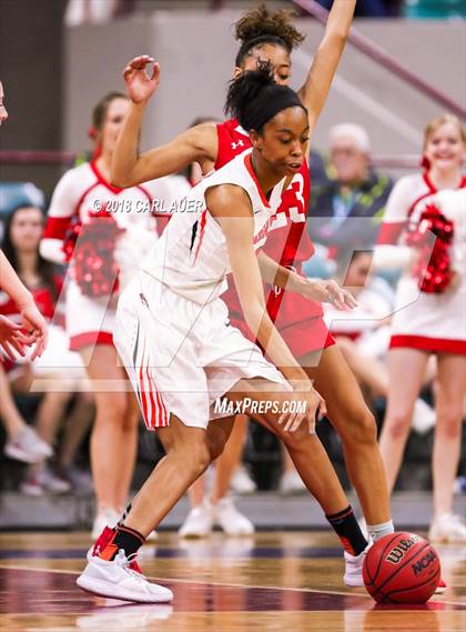 Thumbnail 1 in Regis Jesuit vs. Lakewood (CHSAA 5A Final Four) photogallery.