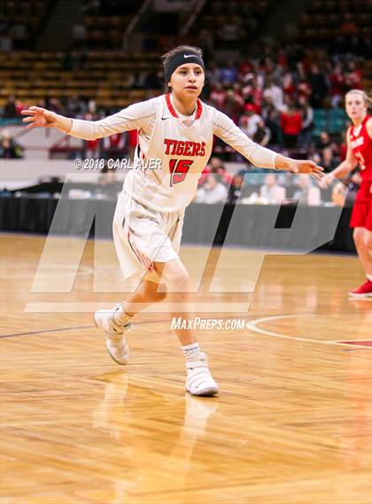 Thumbnail 2 in Regis Jesuit vs. Lakewood (CHSAA 5A Final Four) photogallery.