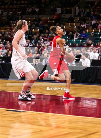 Thumbnail 2 in Regis Jesuit vs. Lakewood (CHSAA 5A Final Four) photogallery.